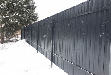 /zabory-iz-profnastila/nestandartnogo-cveta/